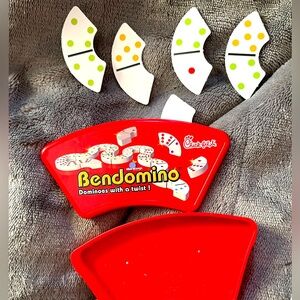 Bendomino game